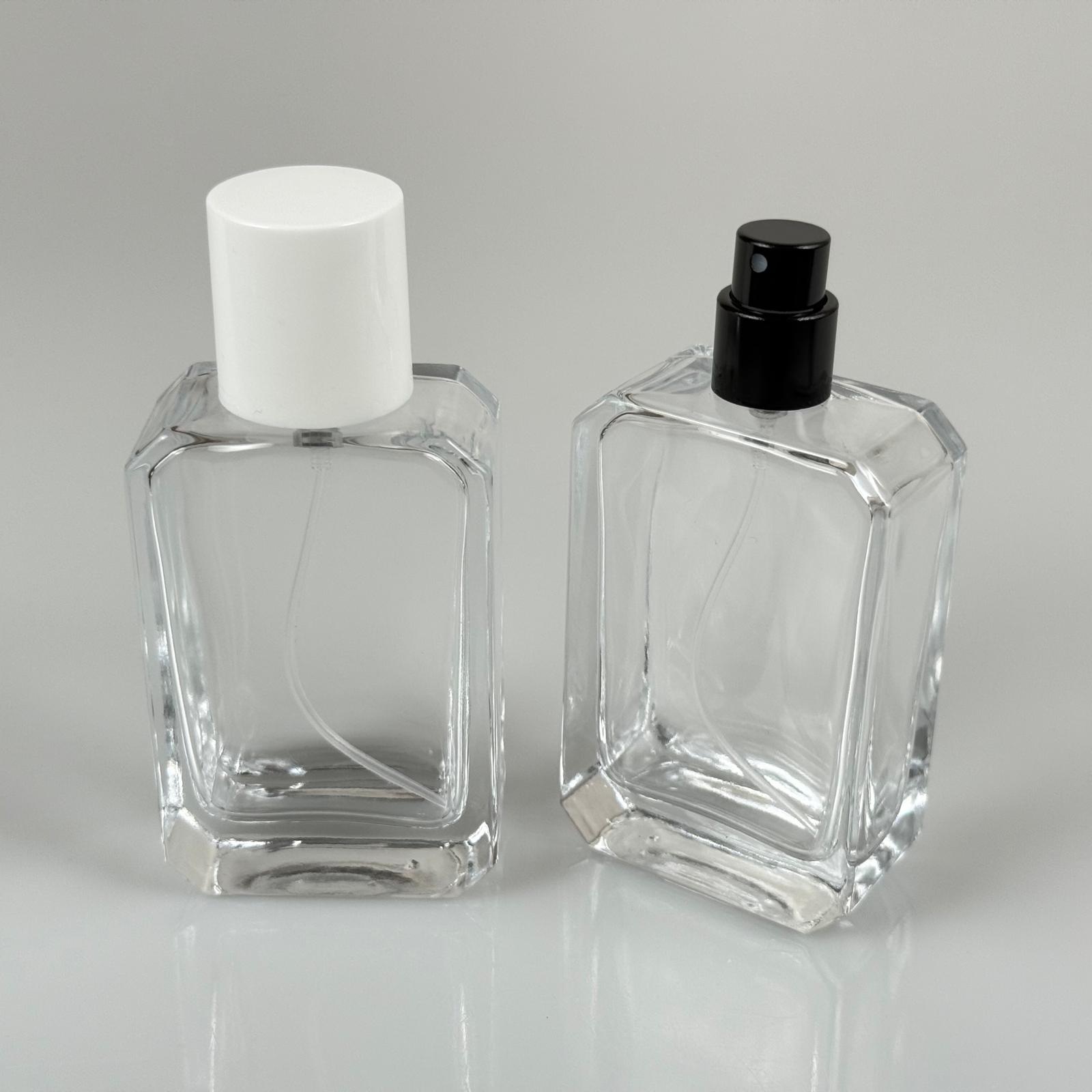 50 ML ФЛАКОН ЗА ПАРФЮМ ANGEL, КВАДРАТЕН МОДЕЛ - ЧЕРЕН МЕТАЛЕН СПРЕЙ + БЯЛА КАПАЧКА (15 ММ УСТИЕ, ЛЕСНО ЗАТВАРЯНЕ С Щракване)