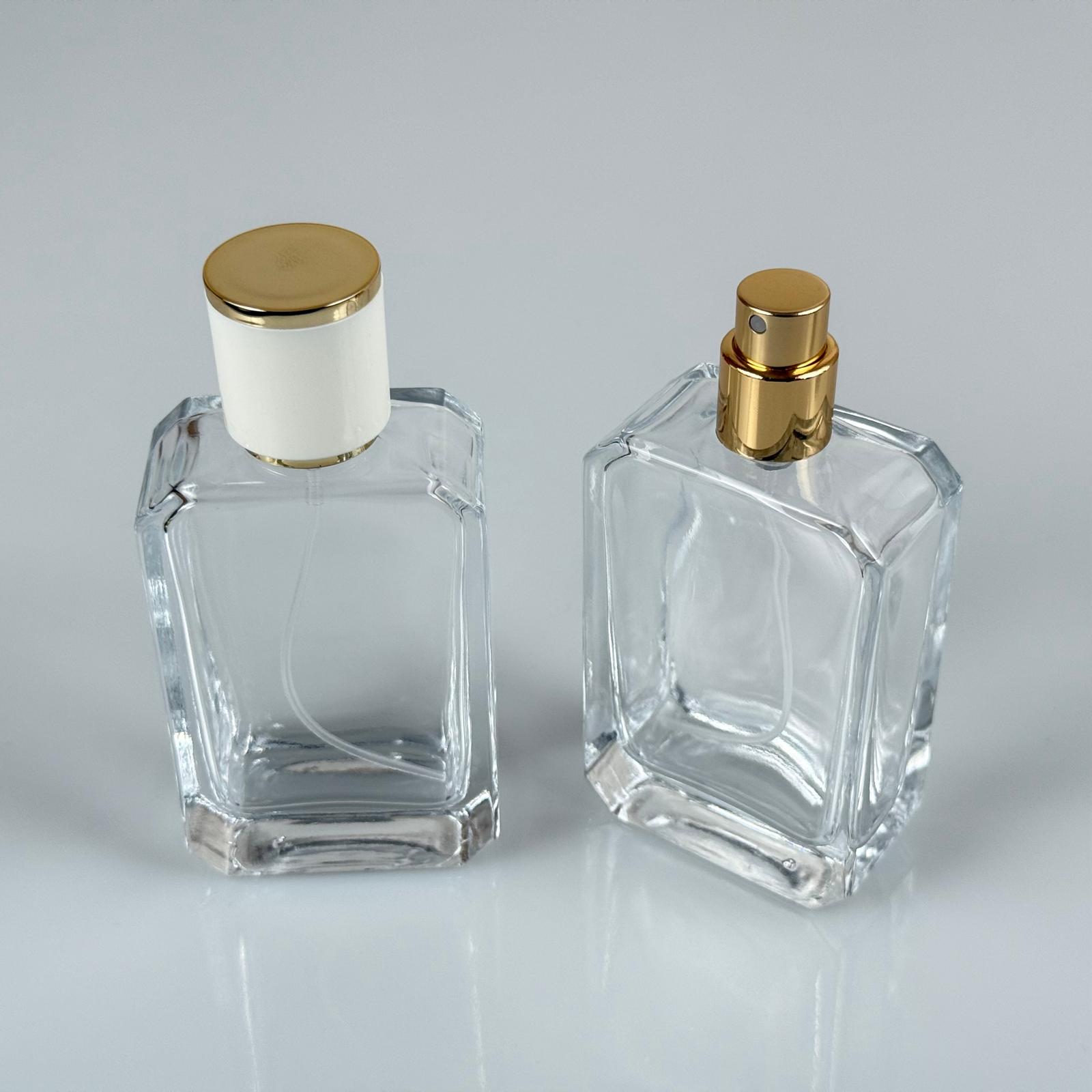 50 ML ФЛАКОН ЗА ПАРФЮМ ANGEL, КВАДРАТЕН МОДЕЛ - ЗЛАТЕН МЕТАЛЕН СПРЕЙ + ЗЛАТНО БЯЛА КАПАЧКА (15 ММ УСТИЕ, ЛЕСНО ЗАТВАРЯНЕ С Щракване)