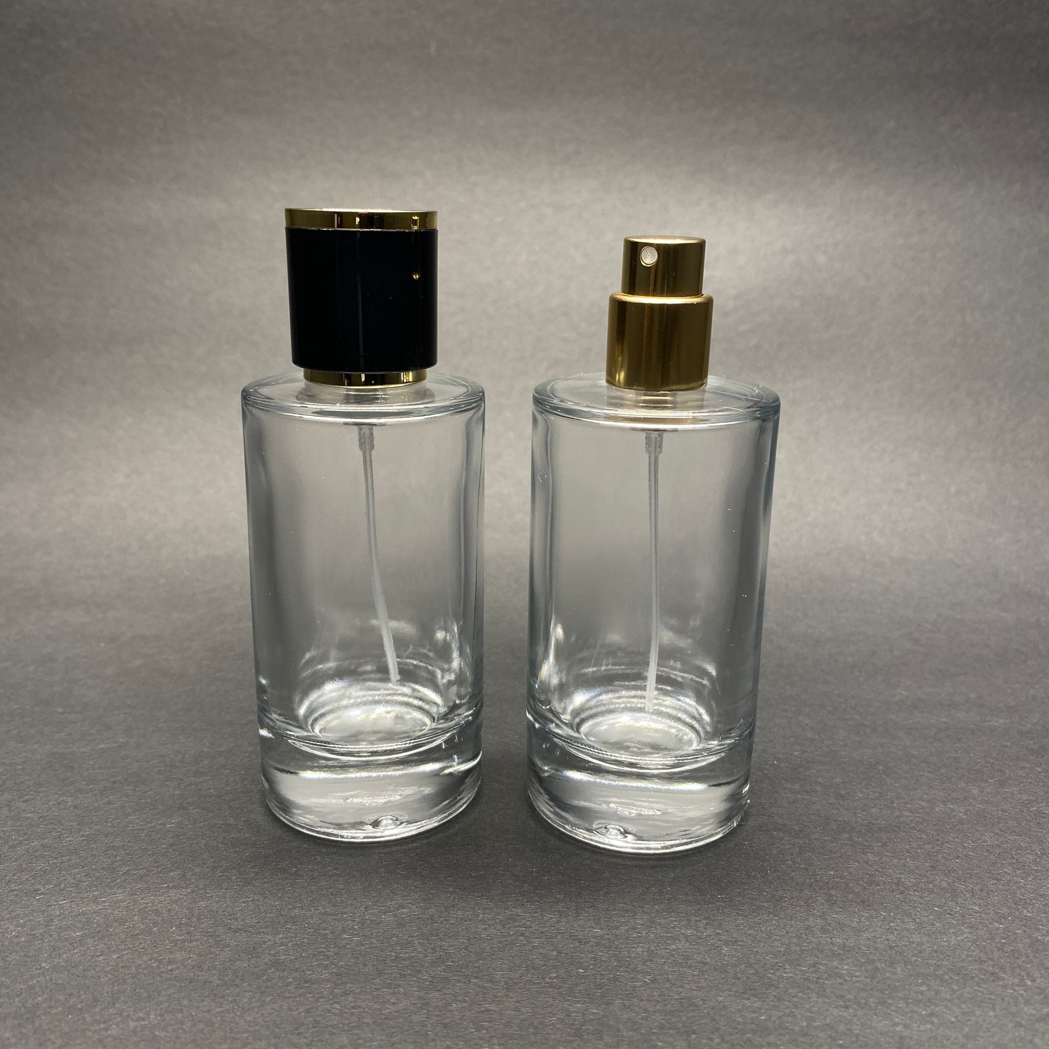 50 ML ЦИЛИНДРИЧЕН МОДЕЛ ЗА ПАРФЮМ MARS - ЗЛАТЕН МЕТАЛЕН СПРЕЙ + ЗЛАТНО ЧЕРНА КАПАЧКА (15 MM УСТИЕ, ЛЕСНО ЗАТВАРЯНЕ С Щракване)