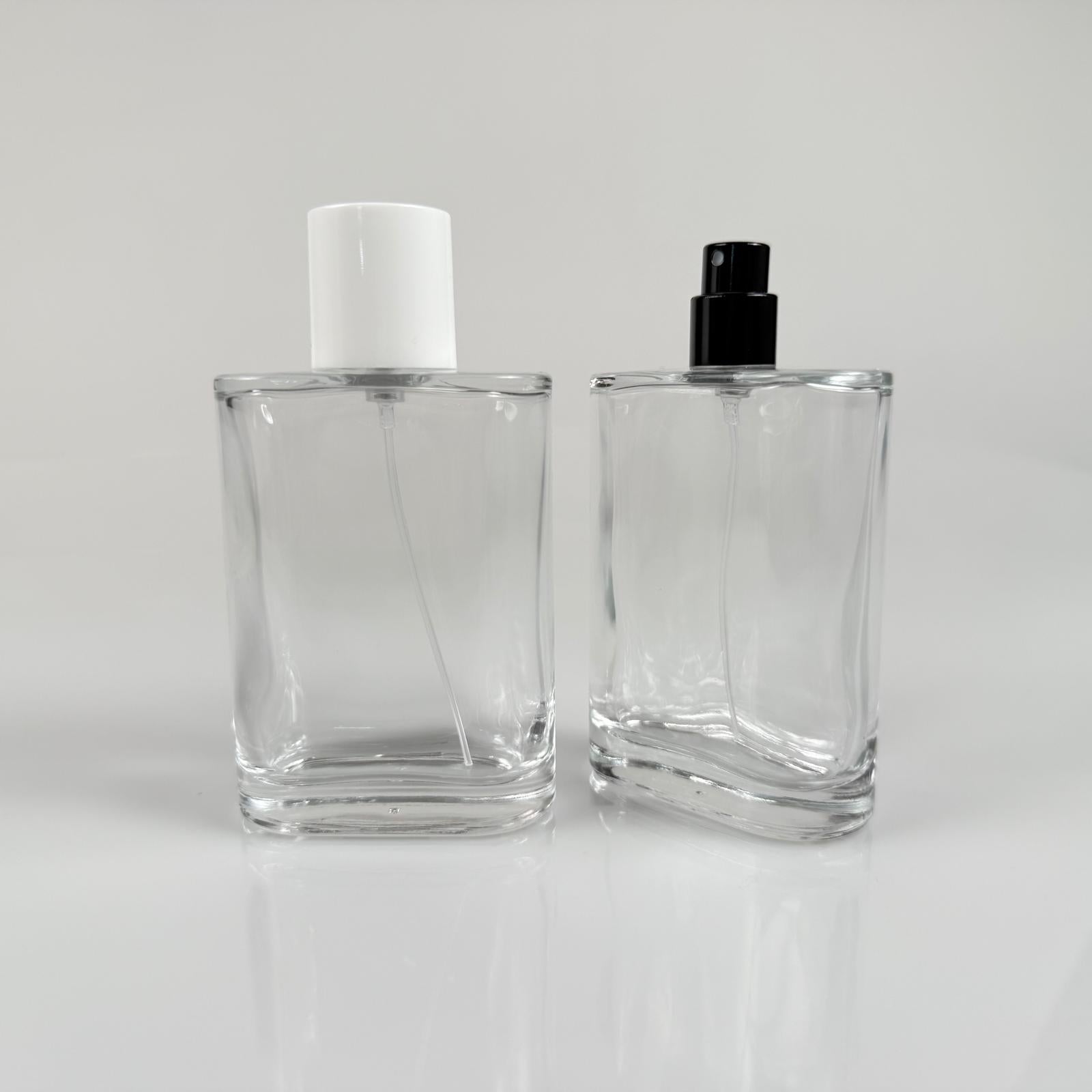 100 ML ПЛОСЪК МОДЕЛ CEO ПАРФЮМНА БУТИЛКА - ЧЕРЕН МЕТАЛЕН СПРЕЙ + БЯЛА КАПАЧКА (15 ММ УСТИЕ, ЛЕСНО ЗАТВАРЯНЕ С Щракване)
