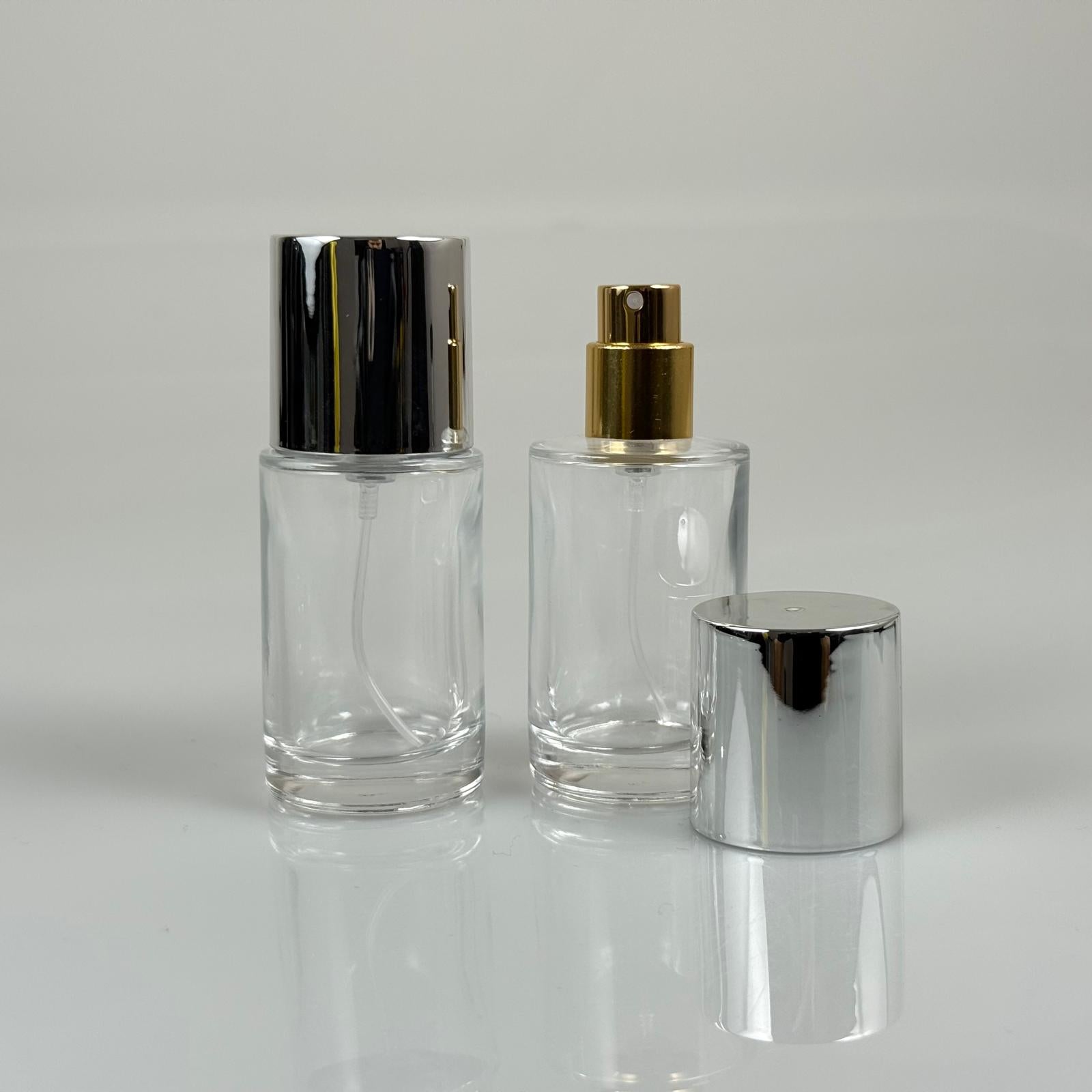 30 ML ЦИЛИНДРИЧЕН МОДЕЛ БУТИЛКА ЗА ПАРФЮМ SAVAGE - ЗЛАТЕН МЕТАЛЕН СПРЕЙ + СРЕБРИСТА ШИРОКА КАПАЧКА (15 ММ УСТИЕ, ЛЕСНО ЗАТВАРЯНЕ С Щракване)