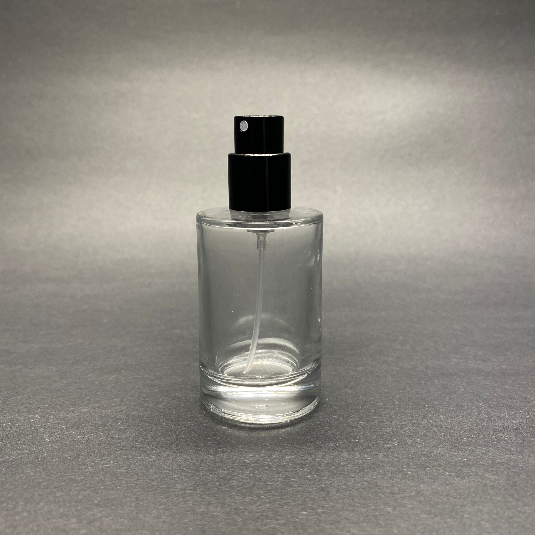 30 ML ЦИЛИНДРИЧЕН МОДЕЛ ЗА ПАРФЮМ SAVAGE - ЧЕРЕН МЕТАЛЕН СПРЕЙ (15 MM УСТИЯ, ЛЕСНО ЗАТВАРЯНЕ С Щракване)
