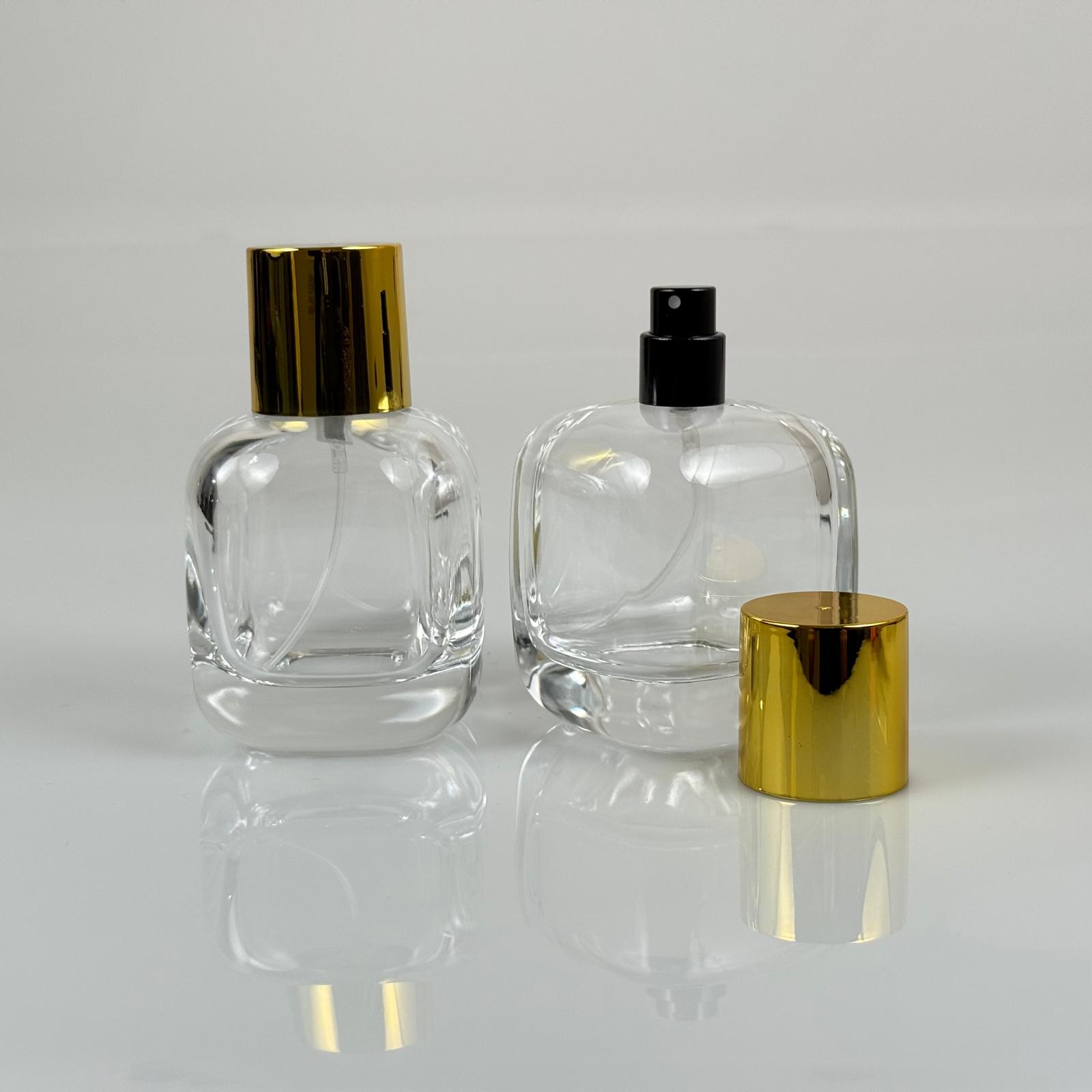 100 ML ЦИЛИНДРИЧЕН МОДЕЛ БУТИЛКА ЗА ПАРФЮМ CORE + ЧЕРЕН МЕТАЛЕН СПРЕЙ + ЗЛАТНА ШИРОКА КАПАЧКА (15 MM УСТИЕ, ЛЕСНО ЗАТВАРЯНЕ С Щракване)