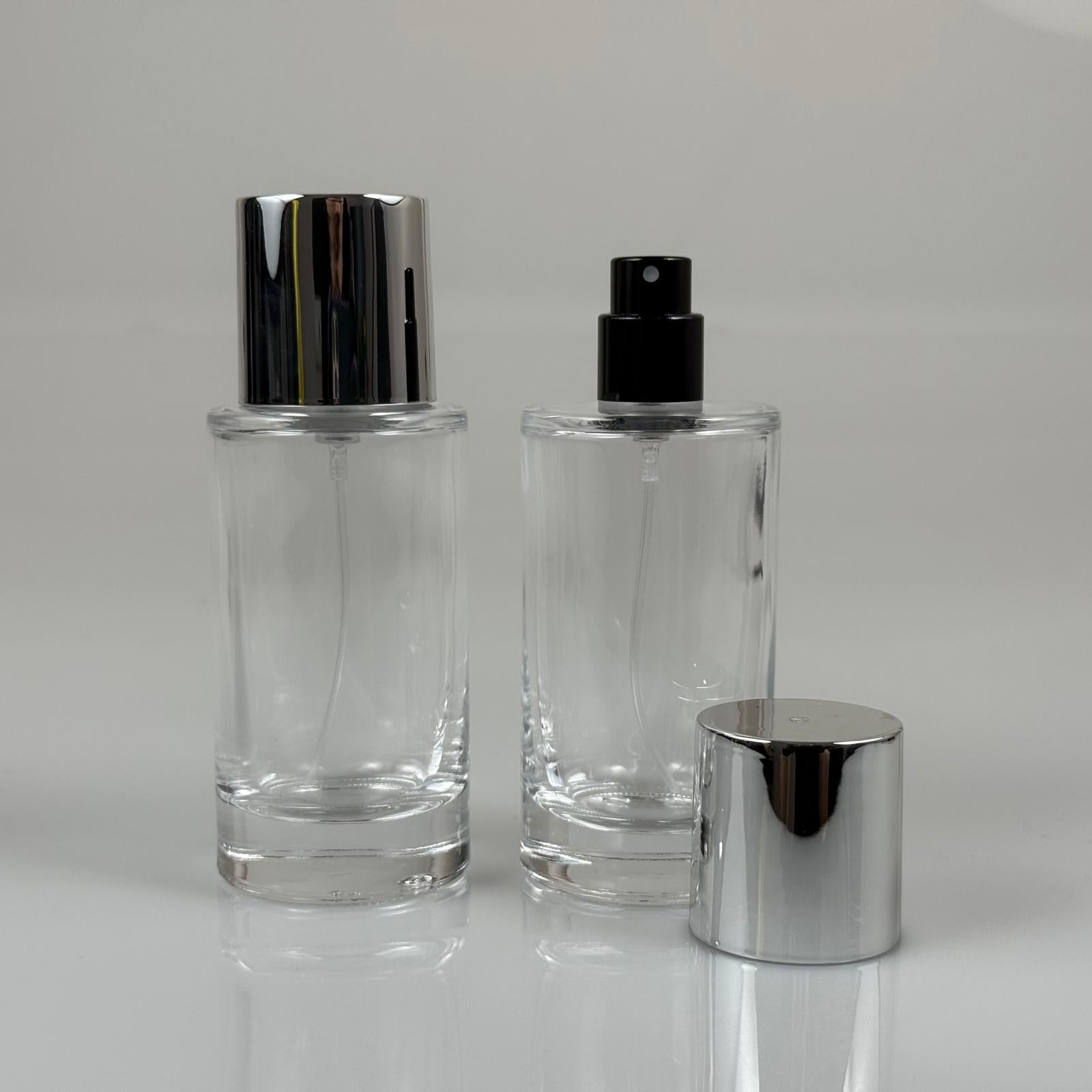 50 ML ЦИЛИНДРИЧЕН МОДЕЛ ЗА ПАРФЮМ MARS - ЧЕРЕН МЕТАЛЕН СПРЕЙ + СРЕБРИСТА ШИРОКА КАПАЧКА (15 MM УСТИЕ, ЛЕСНО ЗАТВАРЯНЕ С Щракване)