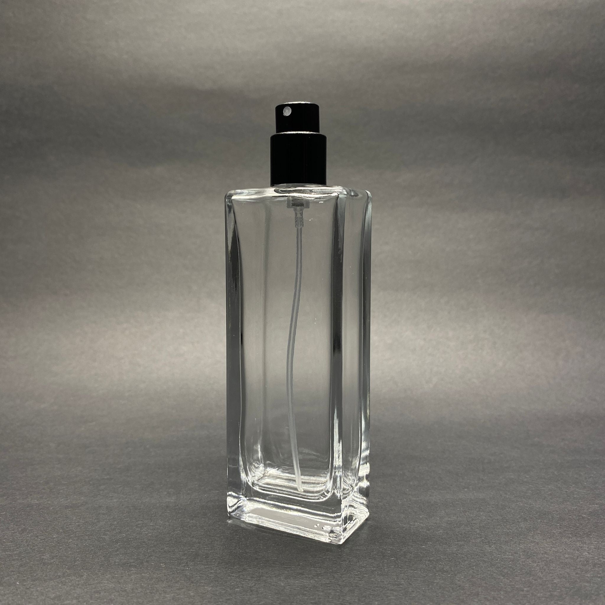 50 ML ПРАВОЪГЪЛЕН МОДЕЛ FORTUNE TALL БУТИЛКА ЗА ПАРФЮМ - ЧЕРЕН МЕТАЛЕН СПРЕЙ (15 MM УСТИЕ, ЛЕСНО ЗАТВАРЯНЕ С Щракване)