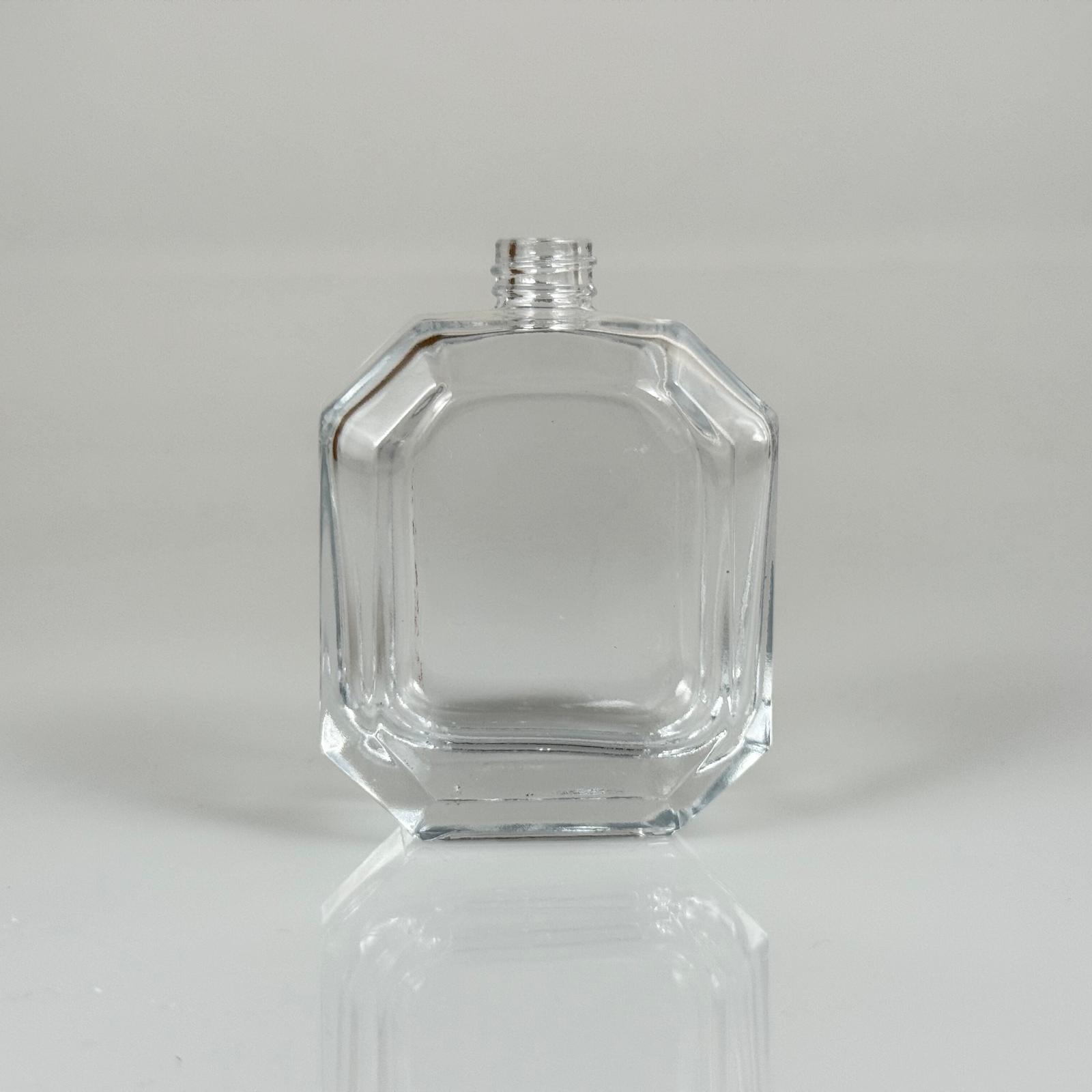 50 ML КАЗАБЛАНКА МОДЕЛ КВАДРАТНА БУТИЛКА ЗА ПАРФЮМ - БЕЗ КАПАЧКА (13 ММ ВИНТОВА УСТИЯ) ЗА ПЪЛНЕНЕ