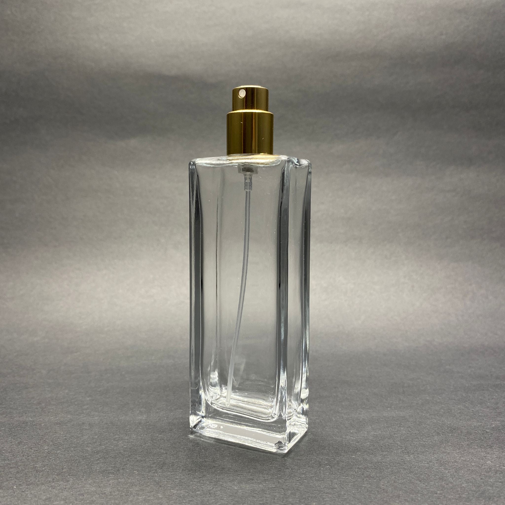 50 ML ПРАВОЪГЪЛЕН МОДЕЛ FORTUNE TALL БУТИЛКА ЗА ПАРФЮМ - ЗЛАТЕН МЕТАЛЕН СПРЕЙ (15 MM УСТИЕ, ЛЕСНО ЗАТВАРЯНЕ С Щракване)