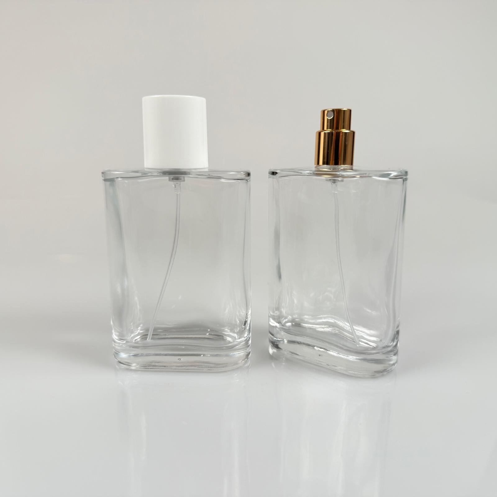 100 ML ПЛОСЪК МОДЕЛ CEO ПАРФЮМНА БУТИЛКА - ЗЛАТЕН МЕТАЛЕН СПРЕЙ + БЯЛА КАПАЧКА (15 ММ УСТИЯ, ЛЕСНО ЗАТВАРЯНЕ С Щракване)
