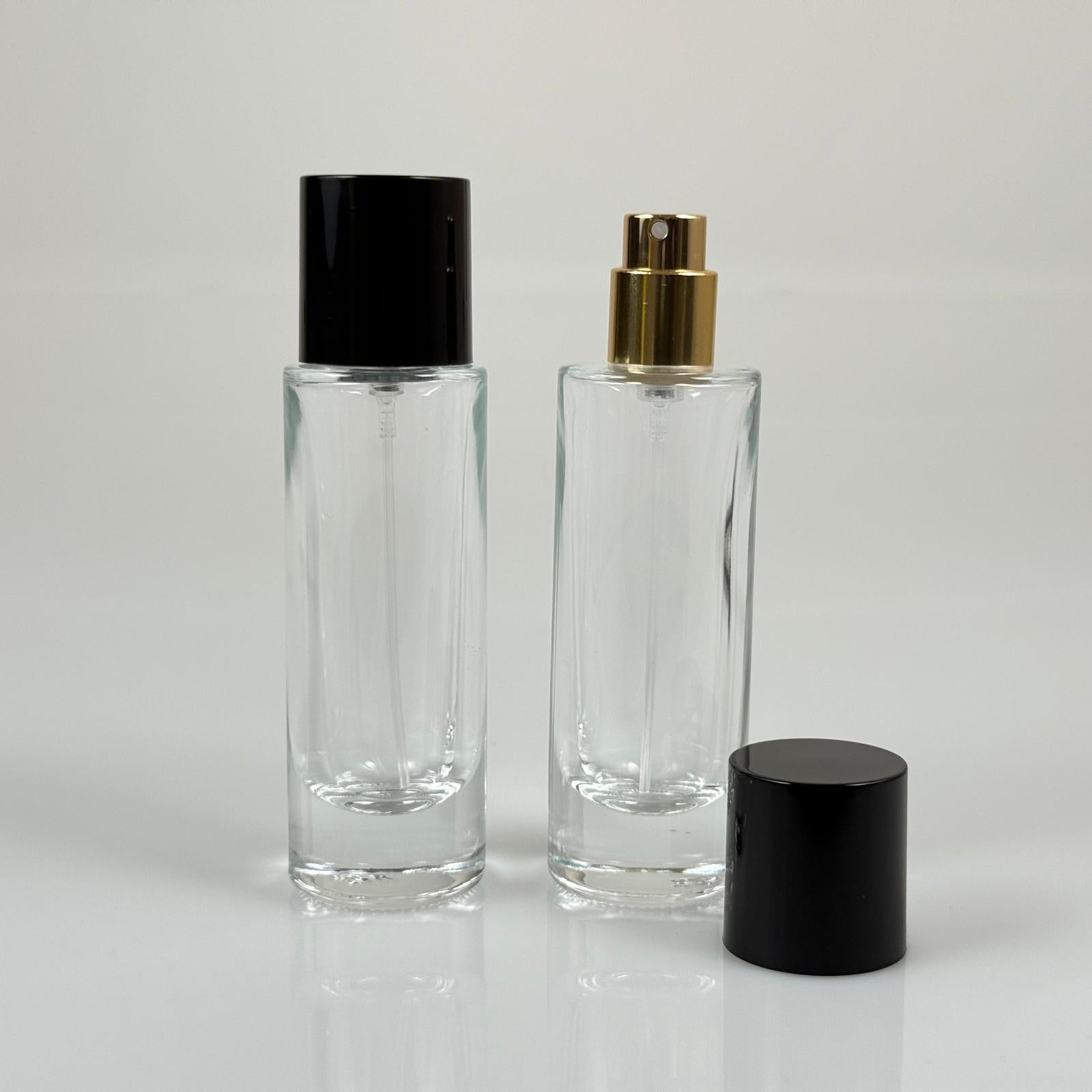 30 ML ЦИЛИНДРИЧЕН ДЪЛЪГ МОДЕЛ ФЛАКОН ЗА ПАРФЮМ - ЗЛАТЕН МЕТАЛЕН СПРЕЙ + ЧЕРНА ПЛАСТМАСОВА КАПАЧКА (15 ММ УСТИЯ, ЛЕСНО ЗАТВАРЯНЕ С Щракване)